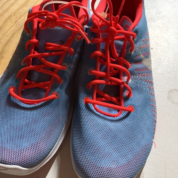 Nike Sneakers-Flex Fury- size 7Y - Picture 3 of 8